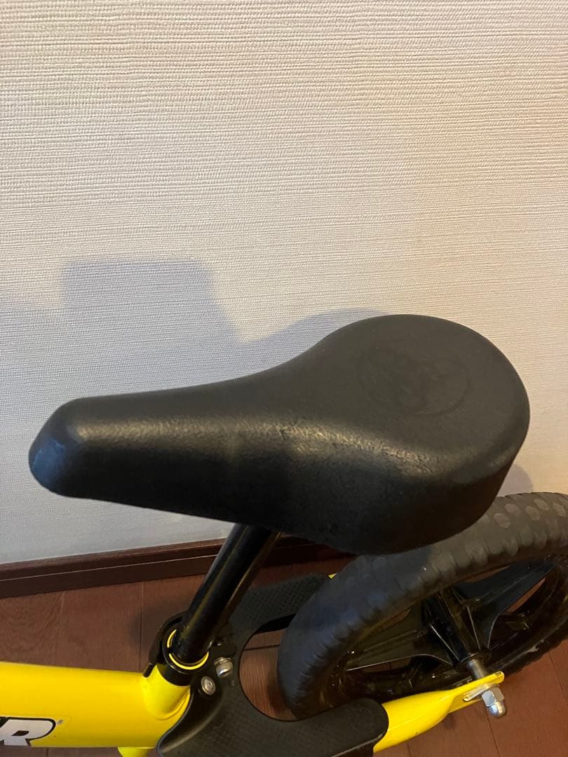 STRIDER ストライダー12インチスポーツモデル　バランスバイク イエロー