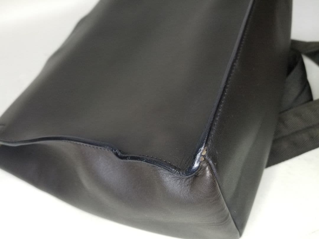PRADA プラダ ショルダーバッグ レザー 本革 ブラック