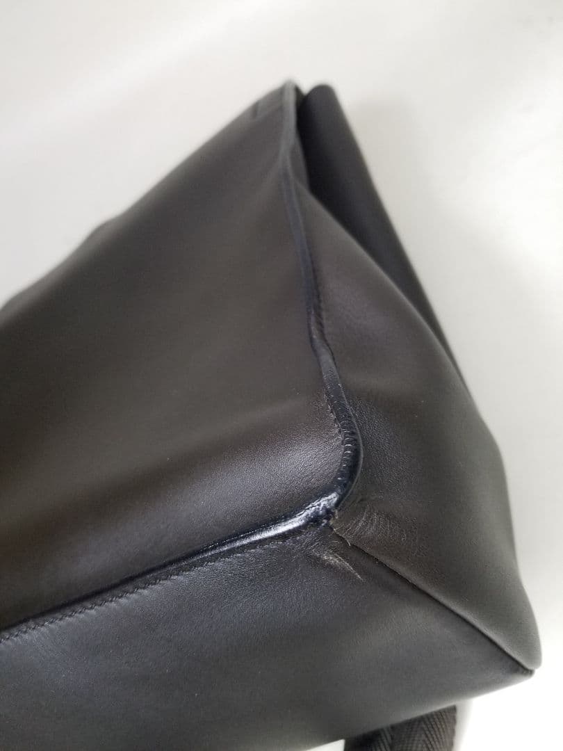 PRADA プラダ ショルダーバッグ レザー 本革 ブラック