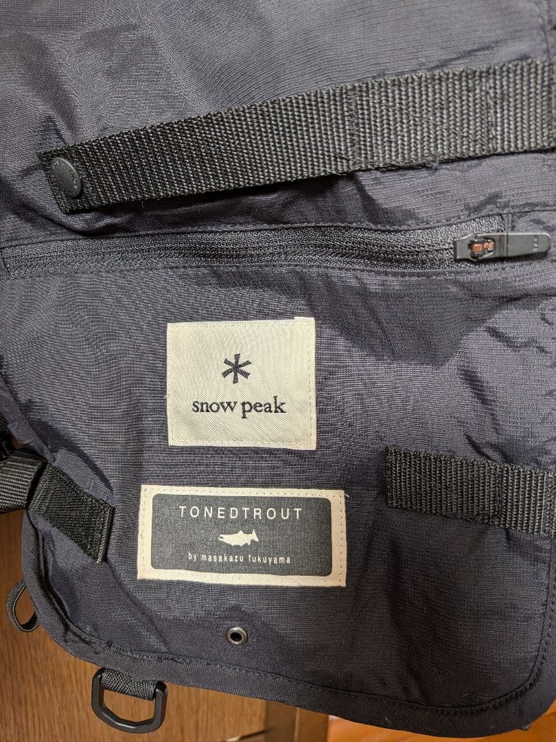 トーンドトラウト フィッシングベスト