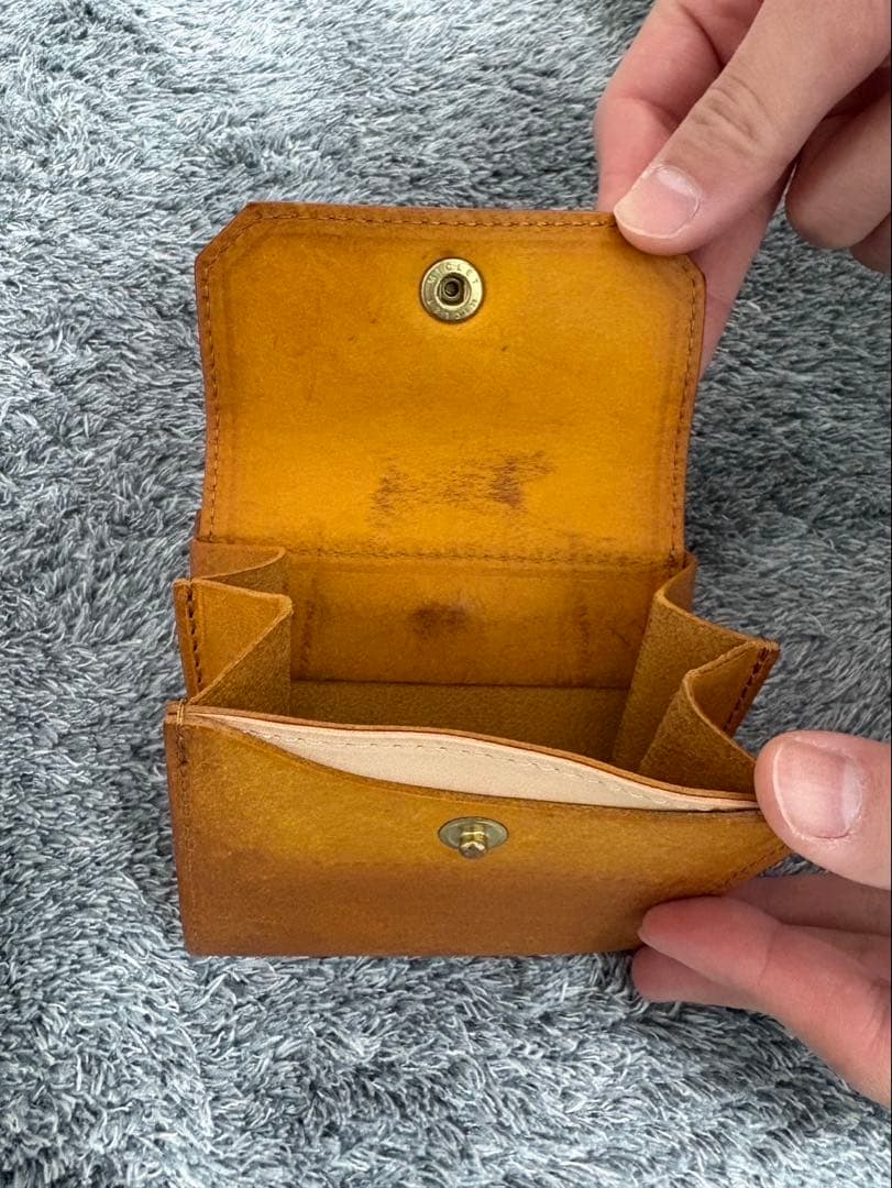 BEERBELLY 二つ折り財布 ブラウン