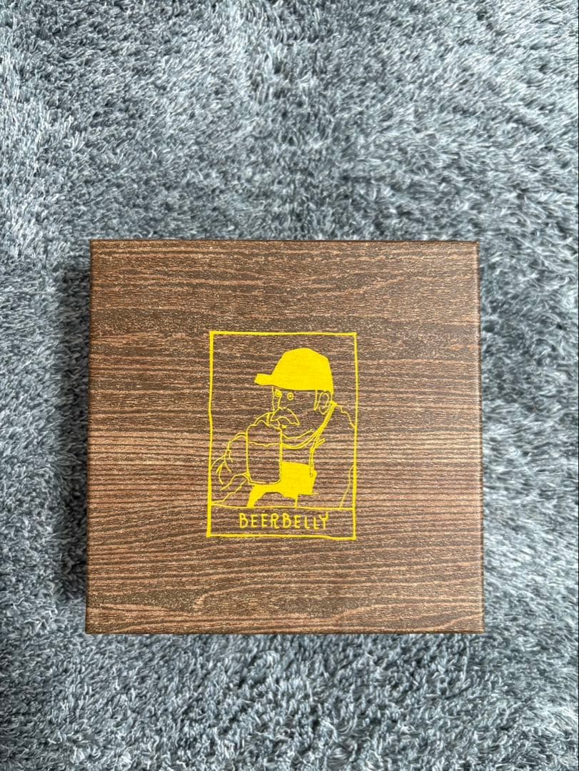 BEERBELLY 二つ折り財布 ブラウン