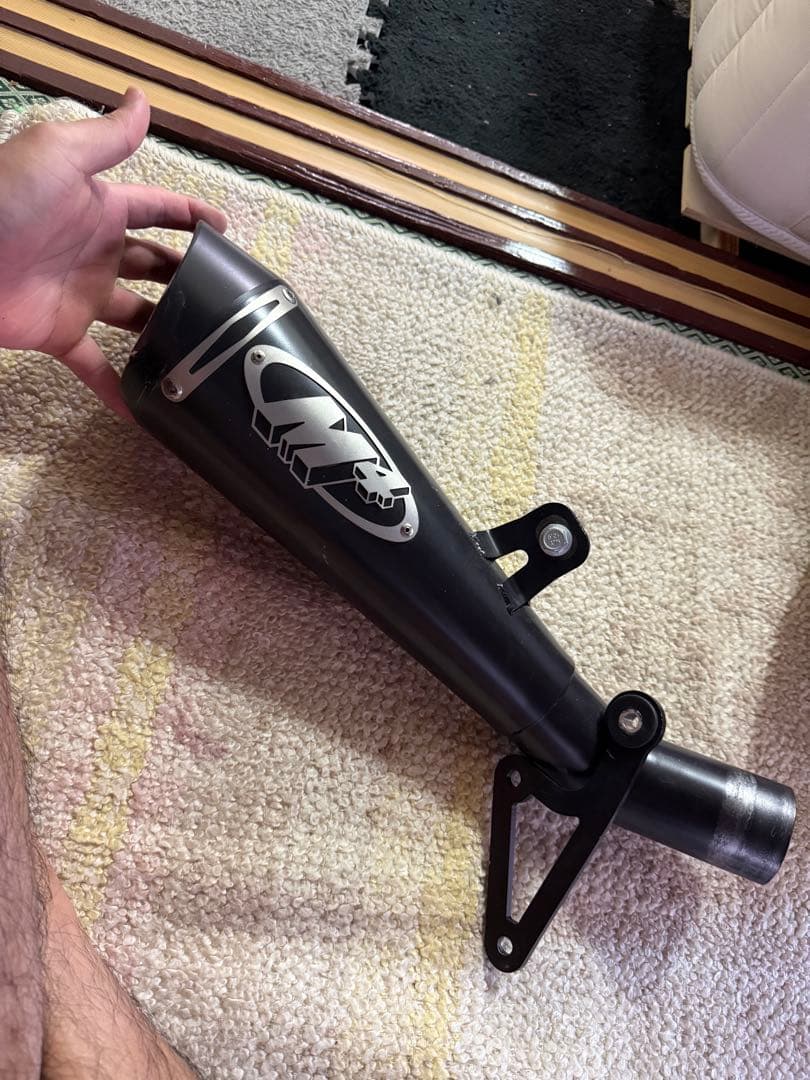 M4 ブラック スリムマフラー