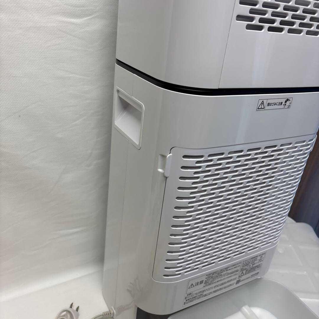 アイリスオーヤマ 衣類乾燥除湿機 KIJD-I50-W 5L 中古美品