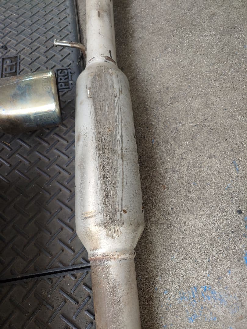 【発送可】フェアレディz z33 BLITZ社外マフラー