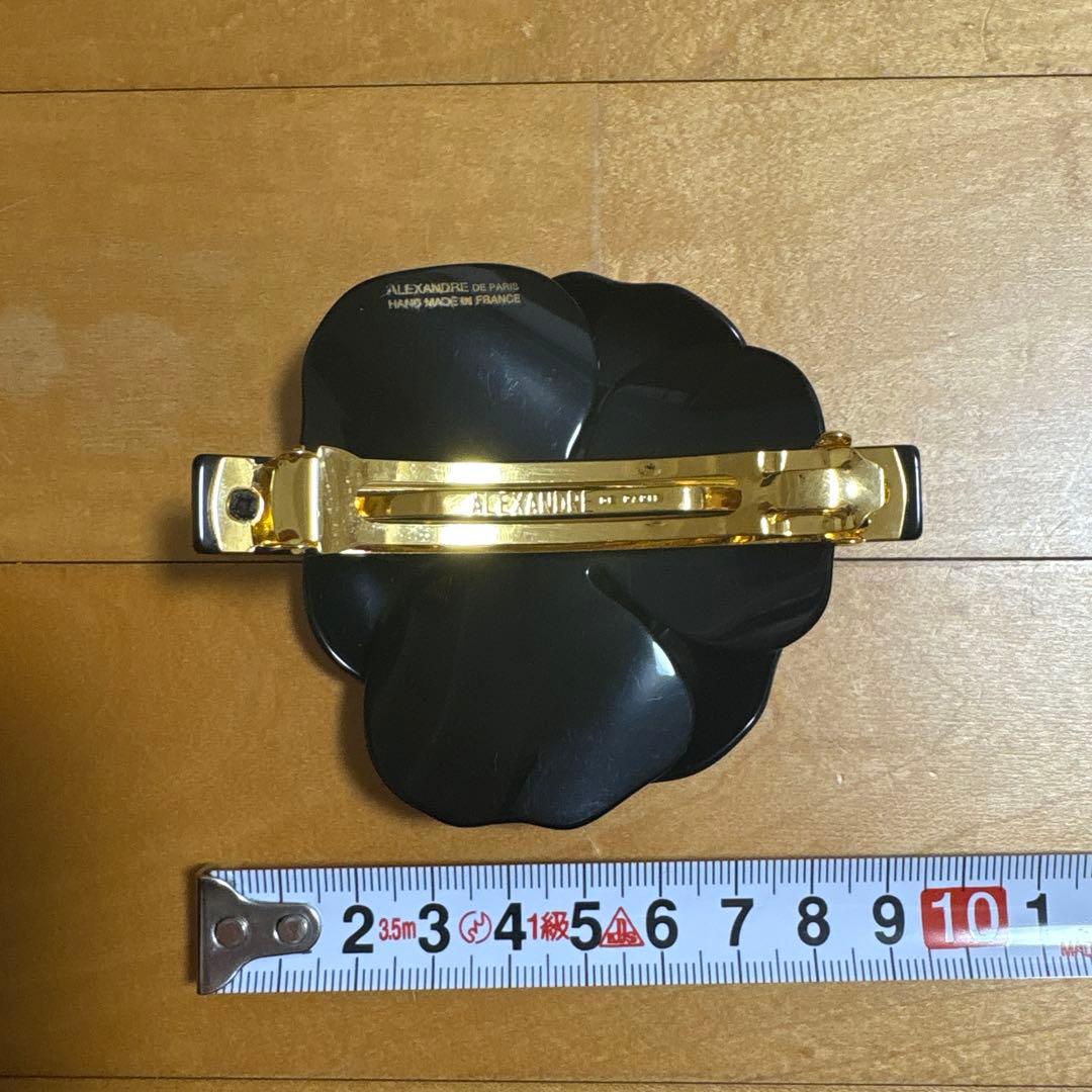 アレクサンドル ドゥ パリ カメリアバレッタ ベージュ×ブラック