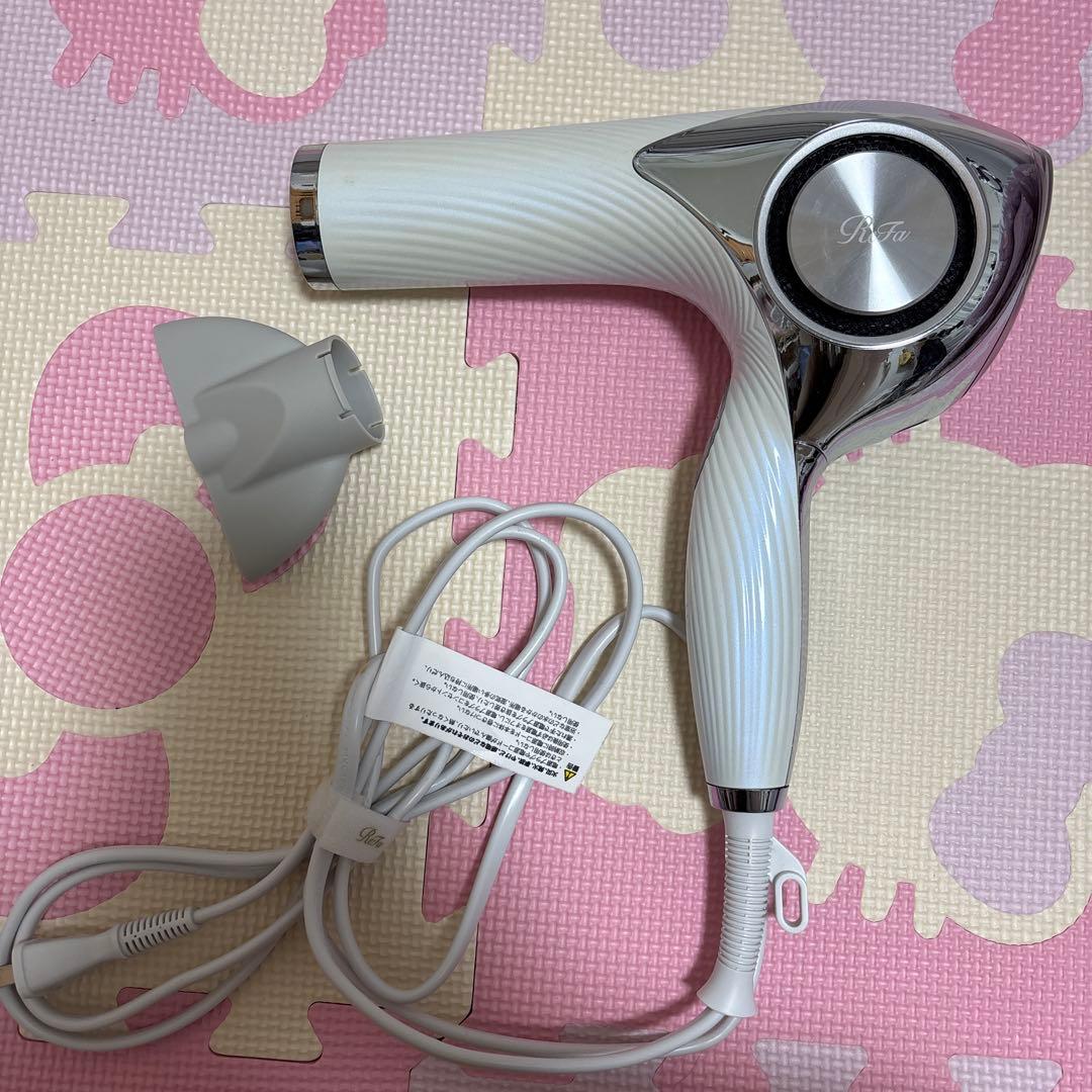 ReFa ヘアドライヤー ホワイトRE-AJ02A 2024年製　最終値下げ！