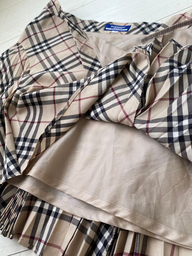 超美品 バーバリーブルーレーベルノバチェック スカート 36