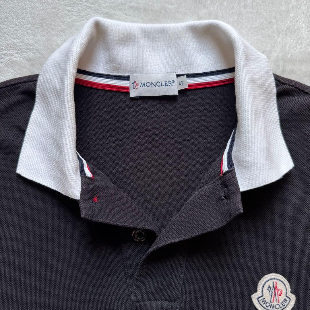 MONCLER モンクレール 半袖 ポロシャツ ロゴワッペン 鹿子 黒 衿白 S