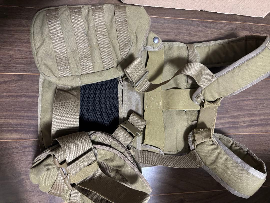 タスマニアン　タイガー　チェストリグ