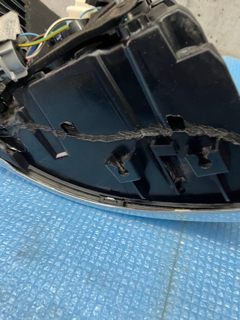 210 クラウン 純正加工シーケンシャルテールランプ