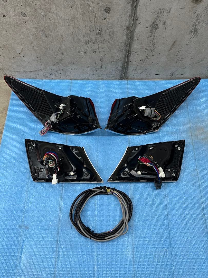 210 クラウン 純正加工シーケンシャルテールランプ