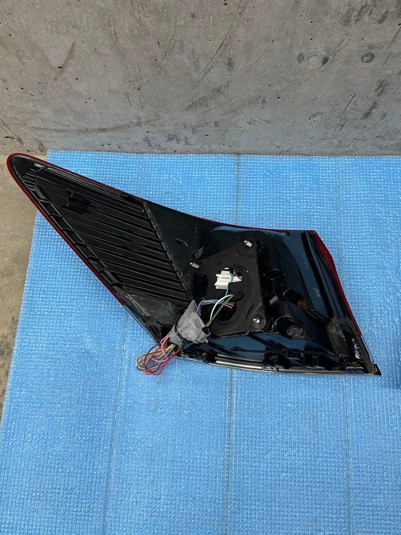 210 クラウン 純正加工シーケンシャルテールランプ