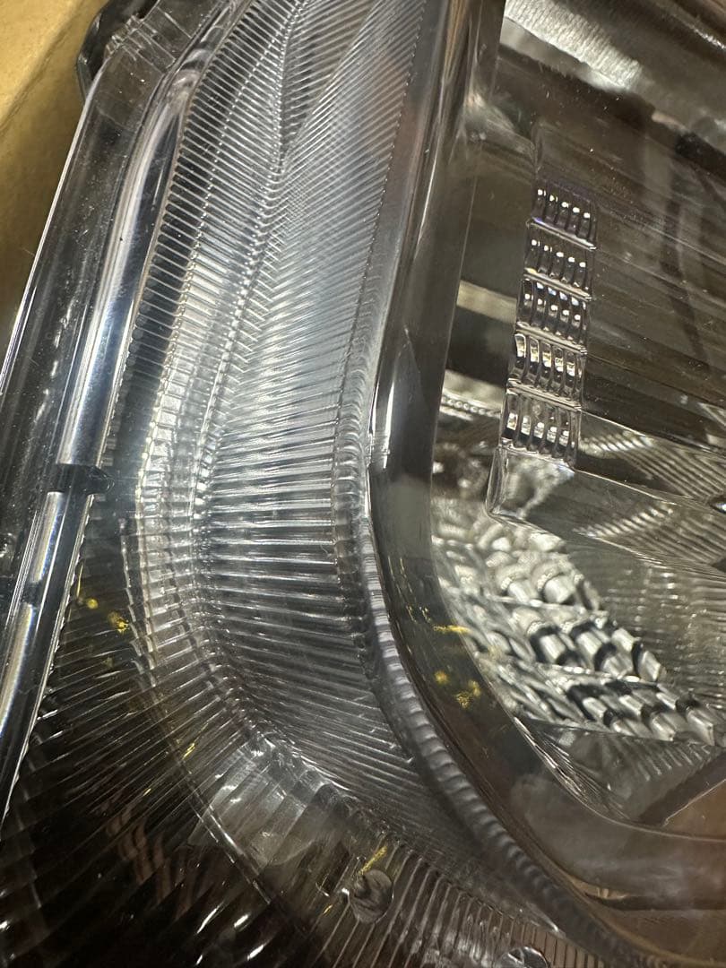 現行エブリィワゴン DA17W 左ヘッドライト