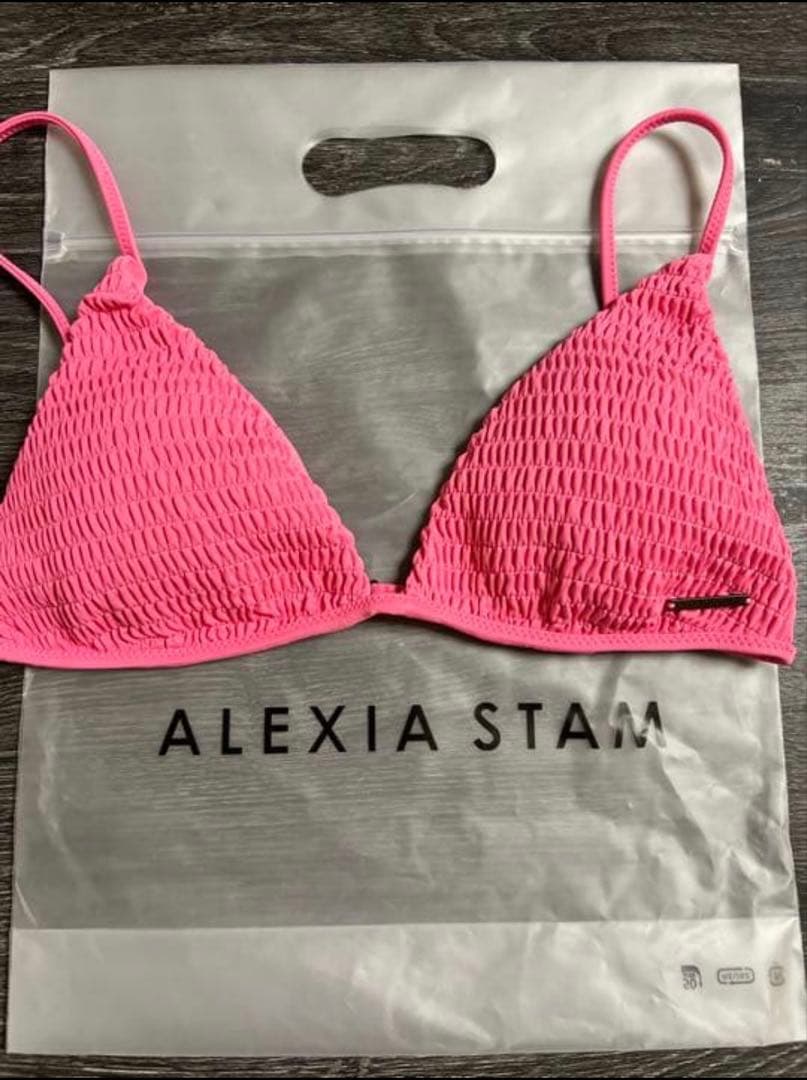 アリシアスタンビキニ上下セット