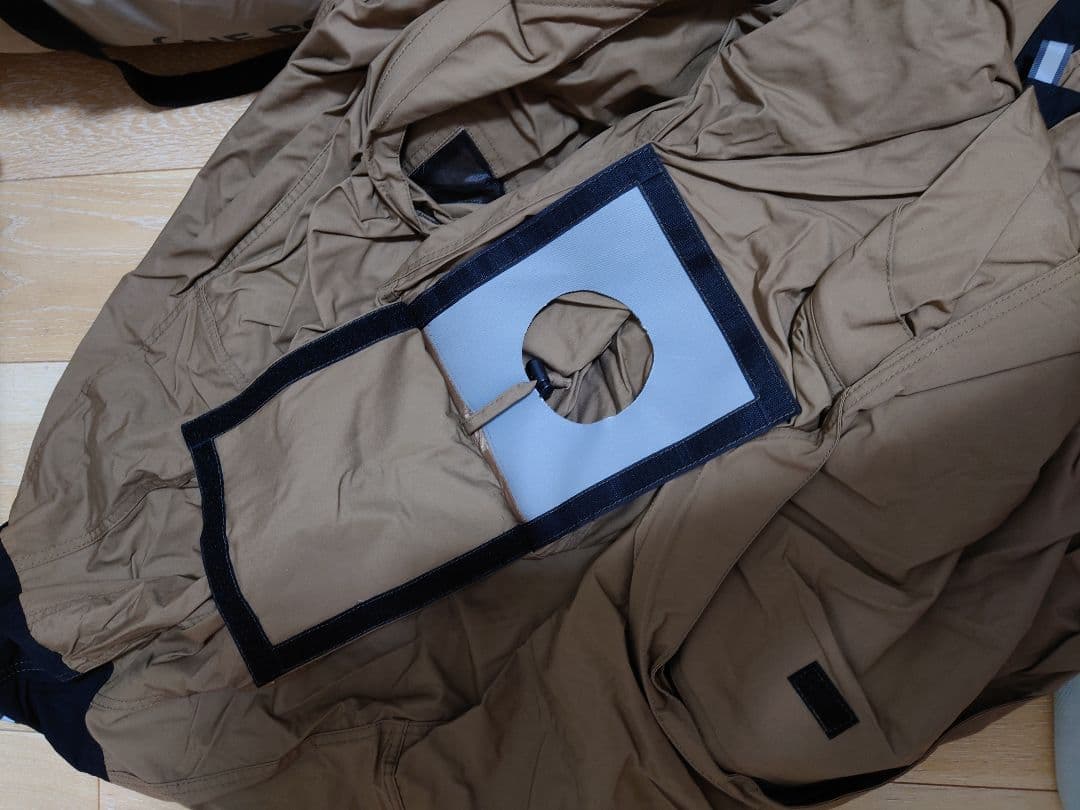 OETIGRIS キャンプテント PYRAMIS　煙突穴付き