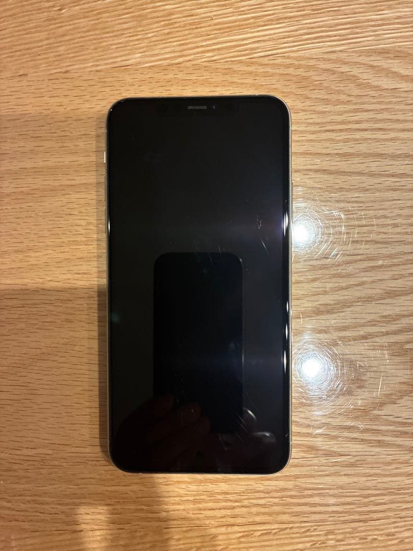 Apple iPhone 11 pro max 256G シルバー　SIMフリー