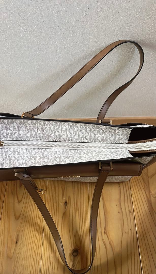 【正規品】MICHAEL KORS トートバッグ ポーチ&ショルダーバッグ付き