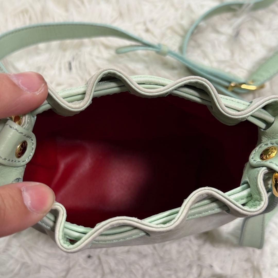 希少　CELINE 巾着ショルダーバッグ　オールレザー　　ワンショルダー斜め掛け