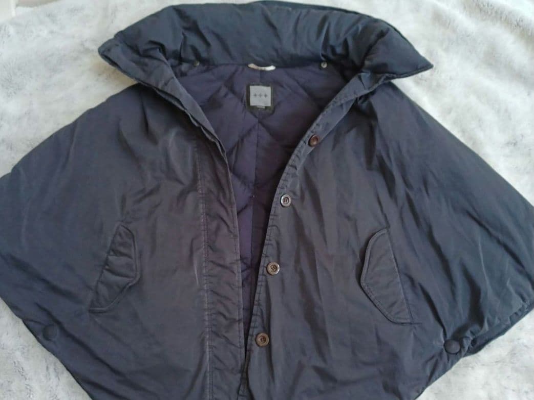 TATRAS　 ネイビー 　ダウンケープ　ポンチョファ―付き