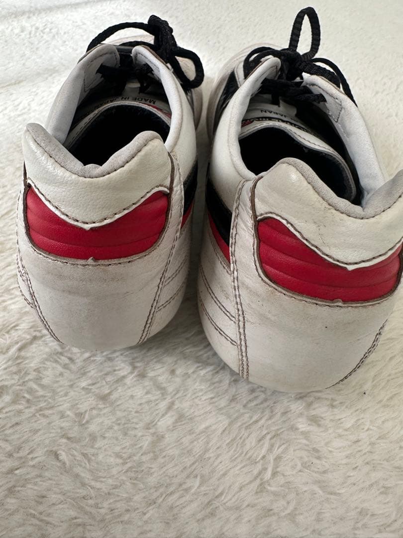 Mizuno Morelia スパイク ホワイト/ブラック/レッド24.5センチ