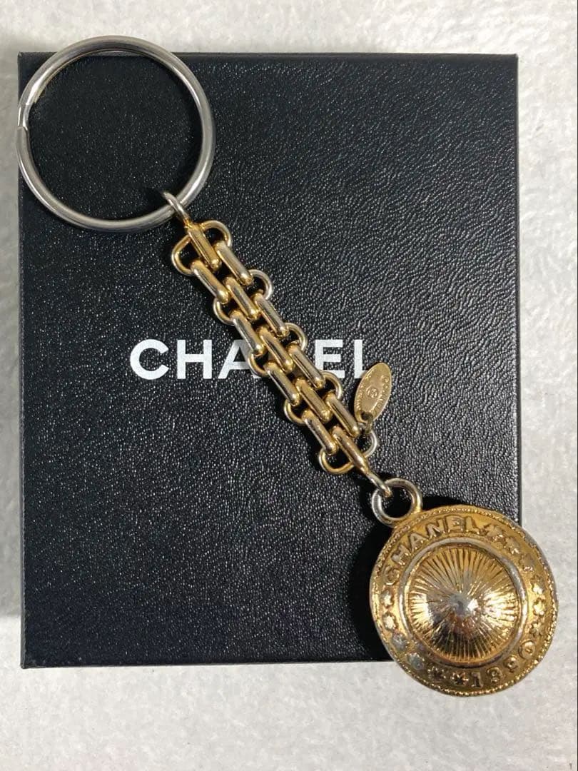 CHANEL シャネル　キーホルダー　キーリング　バッグチャーム　ゴールド　箱付