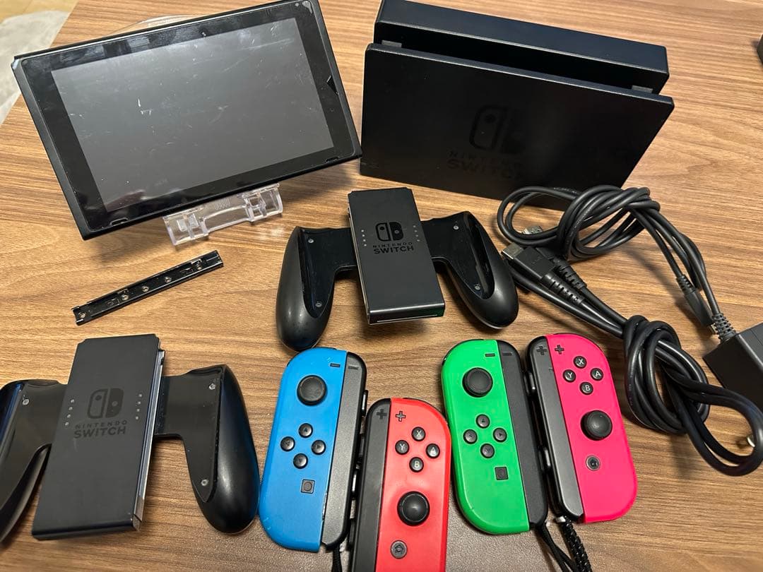 Nintendo Switch 本体 付属品付き　ジャンク品