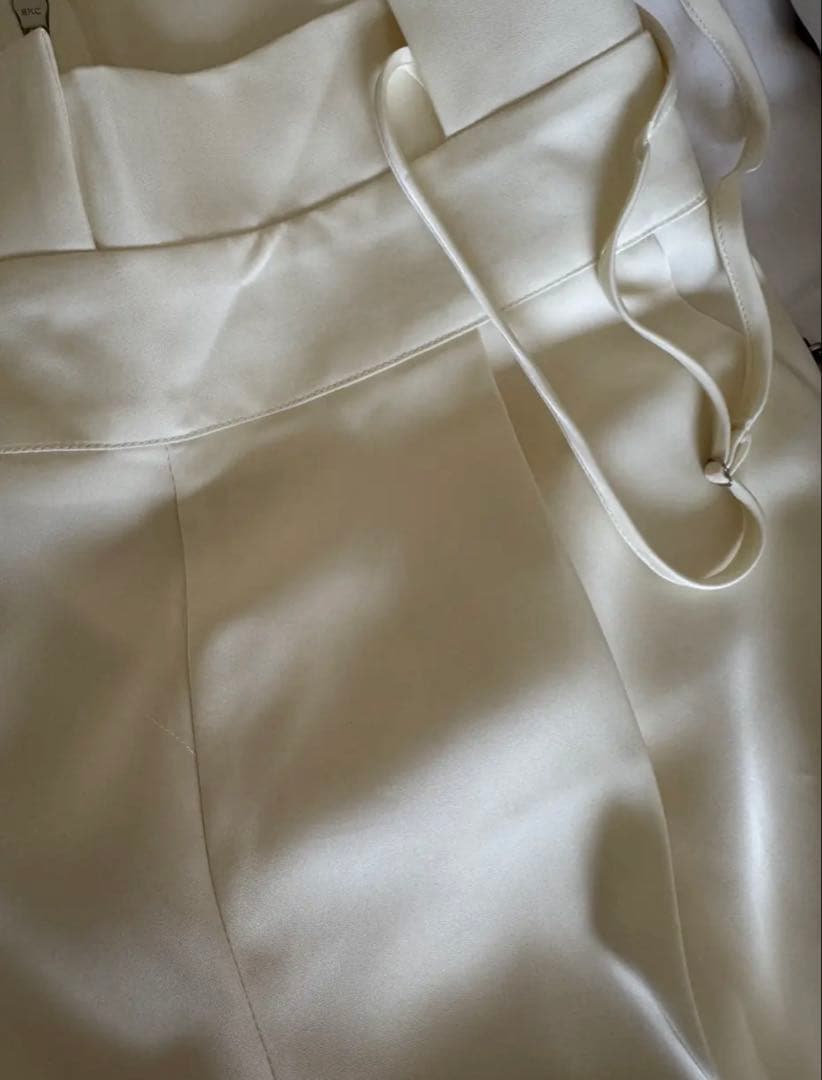 ゆ*か様 moripon.♡Satin salopette / ivory