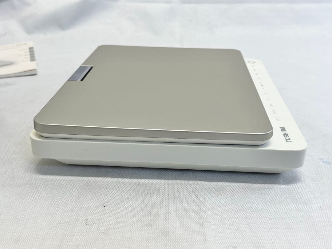 TOSHIBA REGZAポータブルブルーレイプレーヤーSD-BP900S