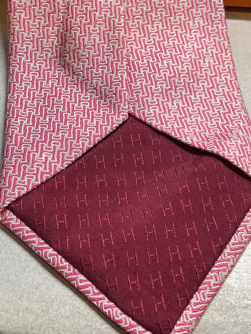 【極美品】HERMES ピンク H総柄　ネクタイ