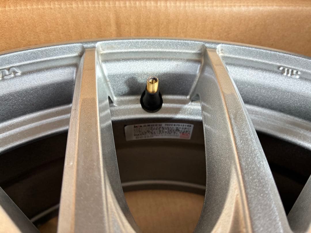 215/60Ｒ17 アルミホイール　4本セット