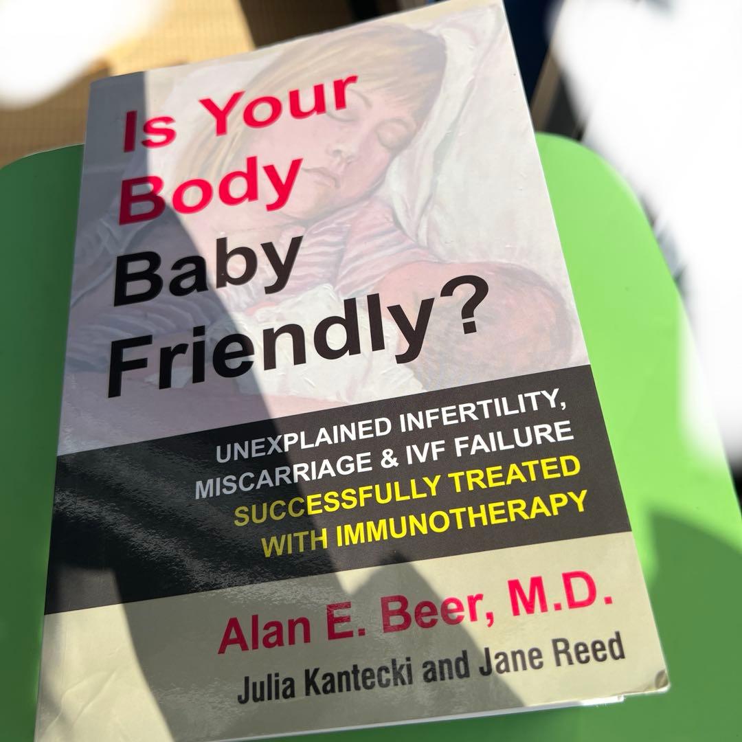 洋書 Is Your Body Baby Friendly?