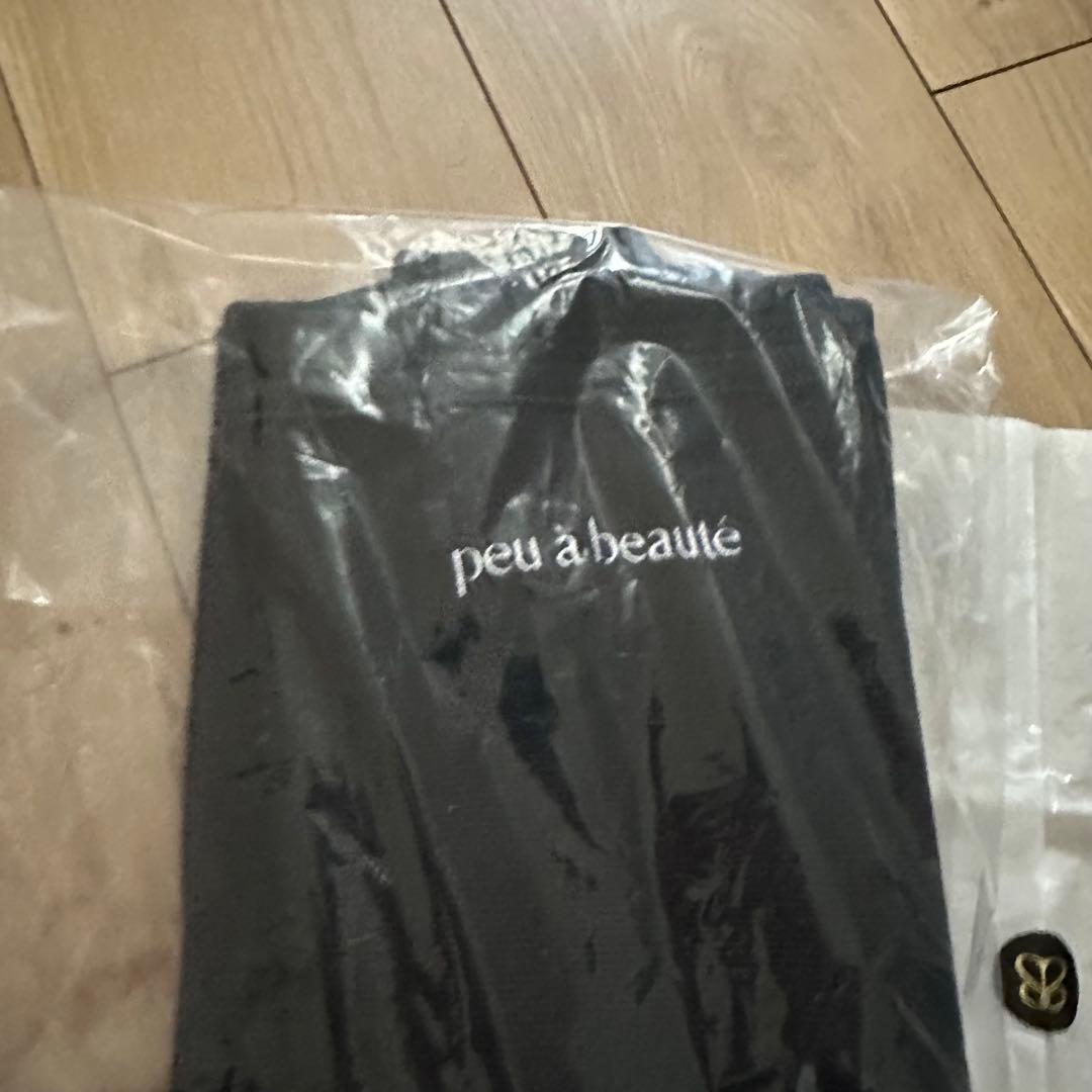 【新品未使用】 正規品　プゥアボーテ peu a beauté 黒 スパッツ L