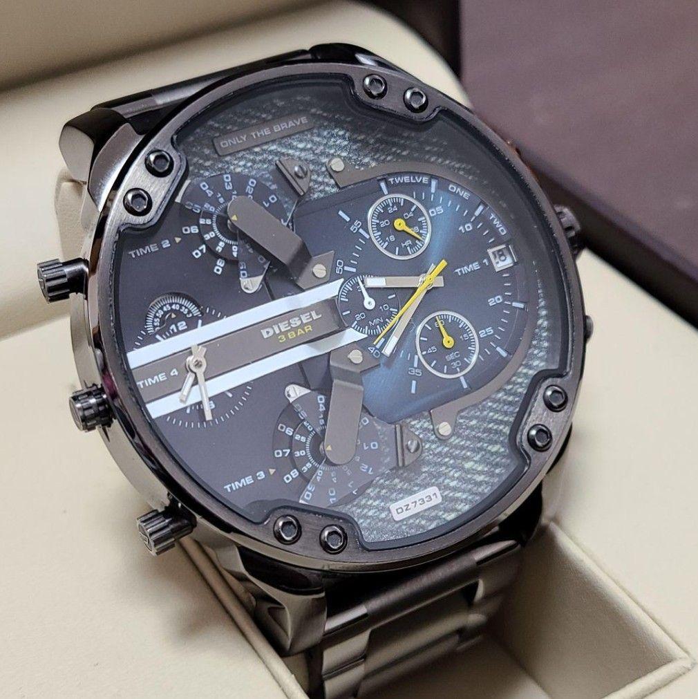 外箱キズあり DIESEL　DZ7331 未使用新品☆腕時計　ディーゼル