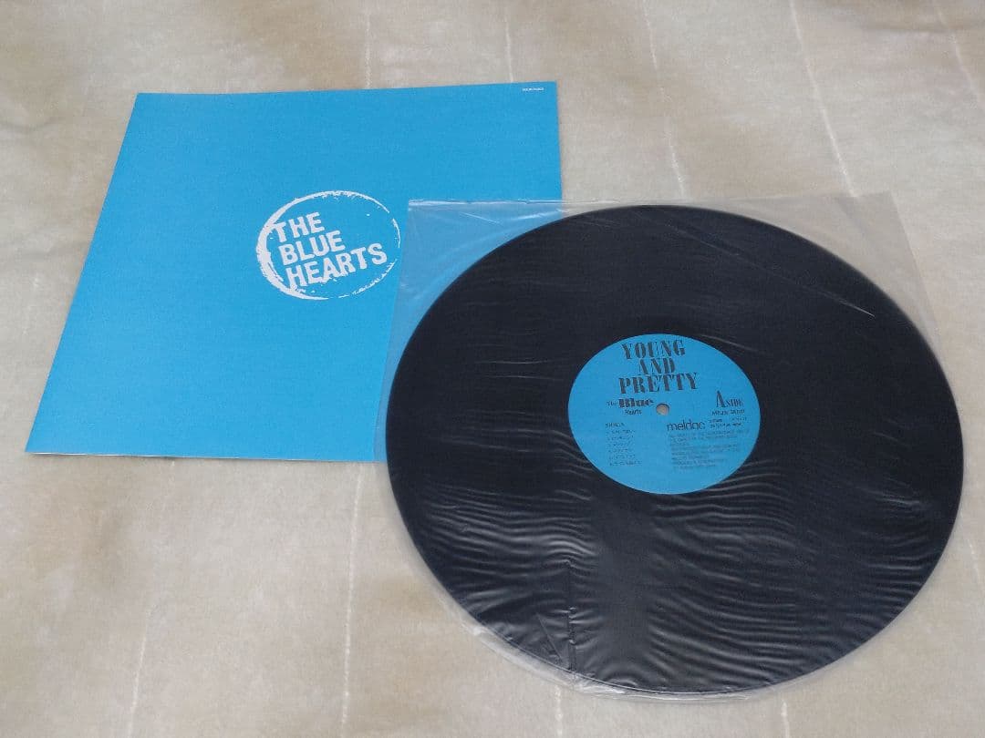 ザ　ブルーハーツ 　YOUNG AND PRETTY 　激レア【アナログ盤】