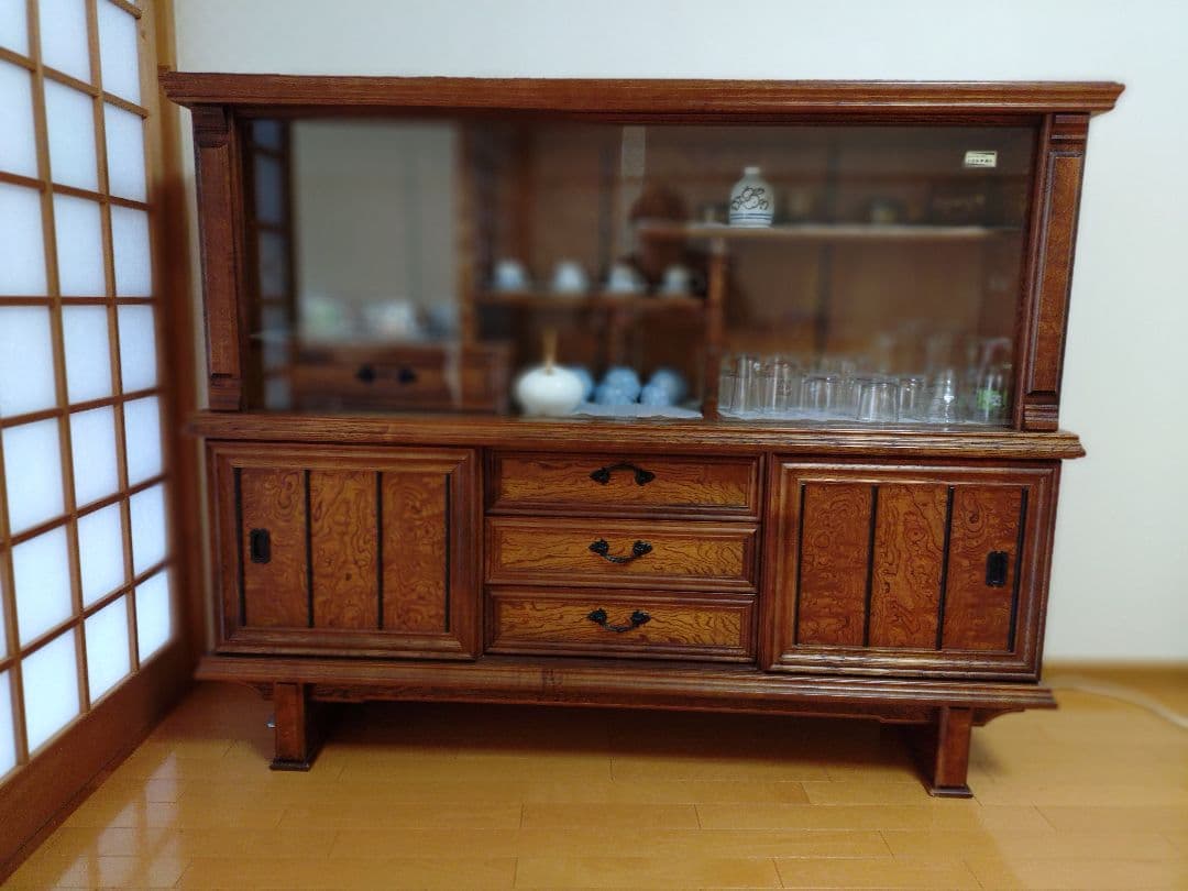 木製キャビネット ガラス扉付き 収納