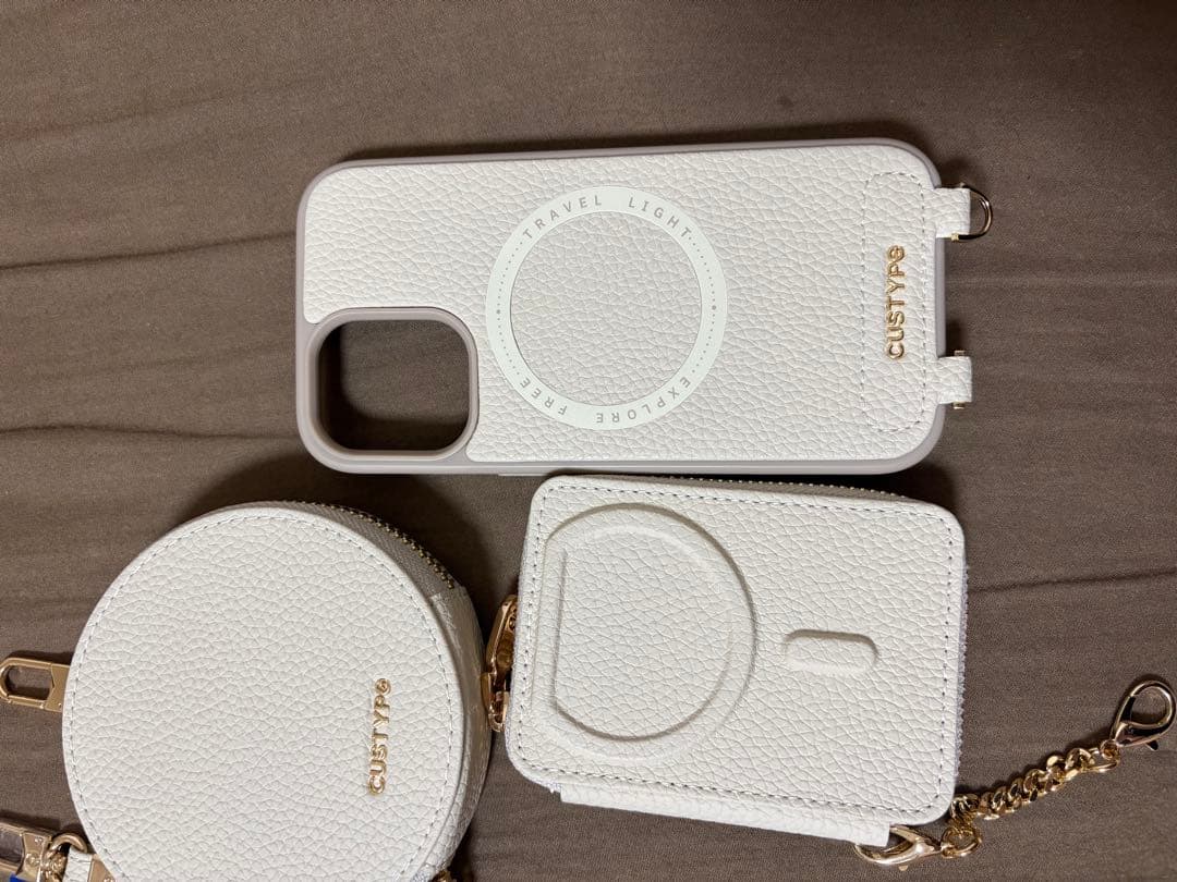 CUSTY ベージュ iPhoneケース ストラップ付き