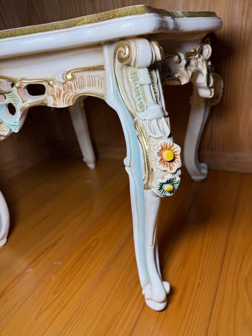 ロココ調　アンティーク　ローテーブル