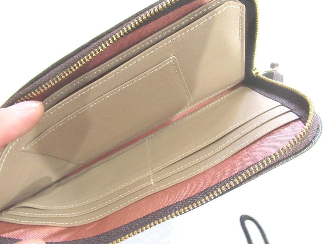 極美品☆IBIZA イビサ（イビザ）　　L字ファスナー　本革レザー　長財布