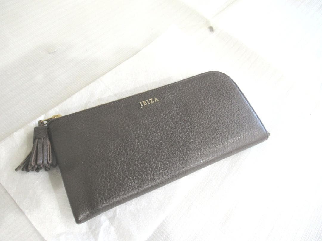 極美品☆IBIZA イビサ（イビザ）　　L字ファスナー　本革レザー　長財布