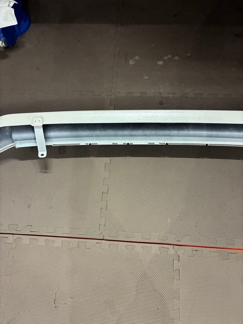 ハイエース　モデリスタフロントスポイラー　ワイド用　新車外し　引き取り限定