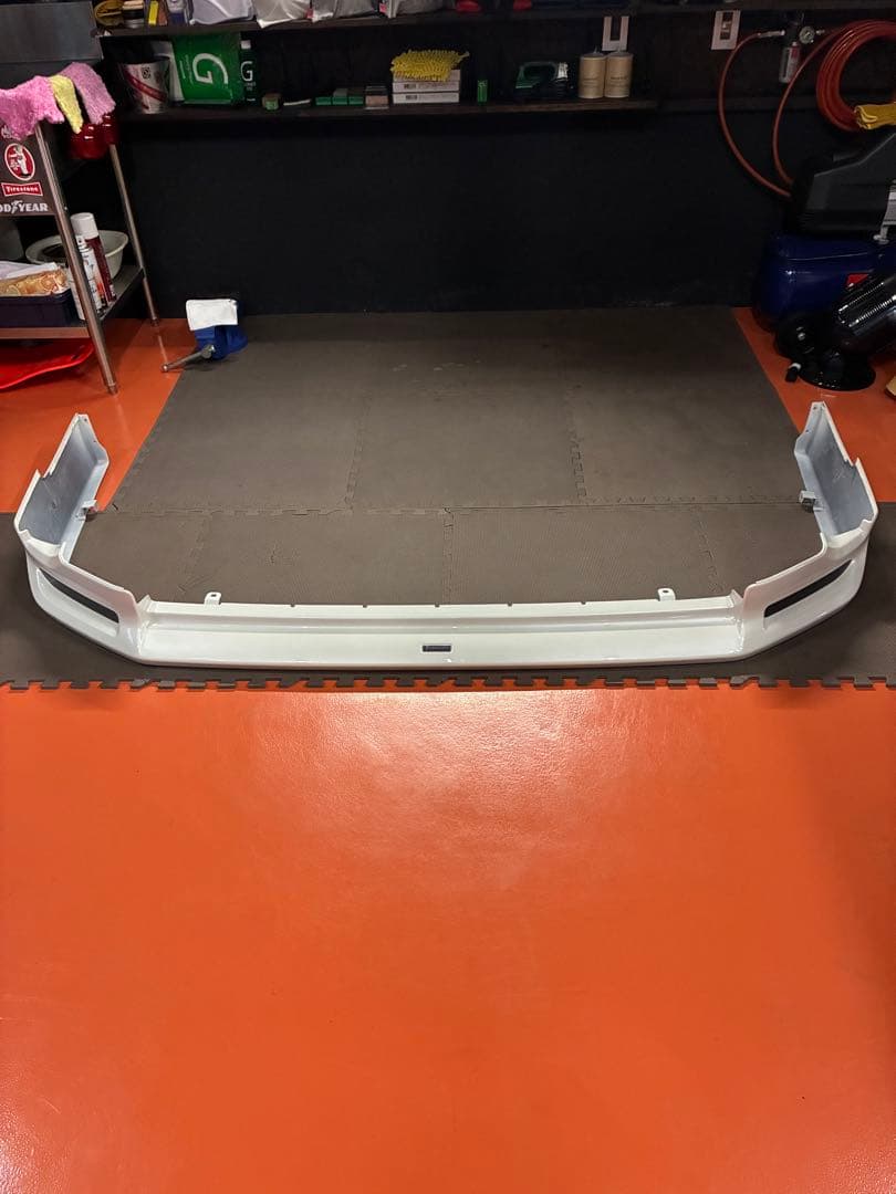 ハイエース　モデリスタフロントスポイラー　ワイド用　新車外し　引き取り限定