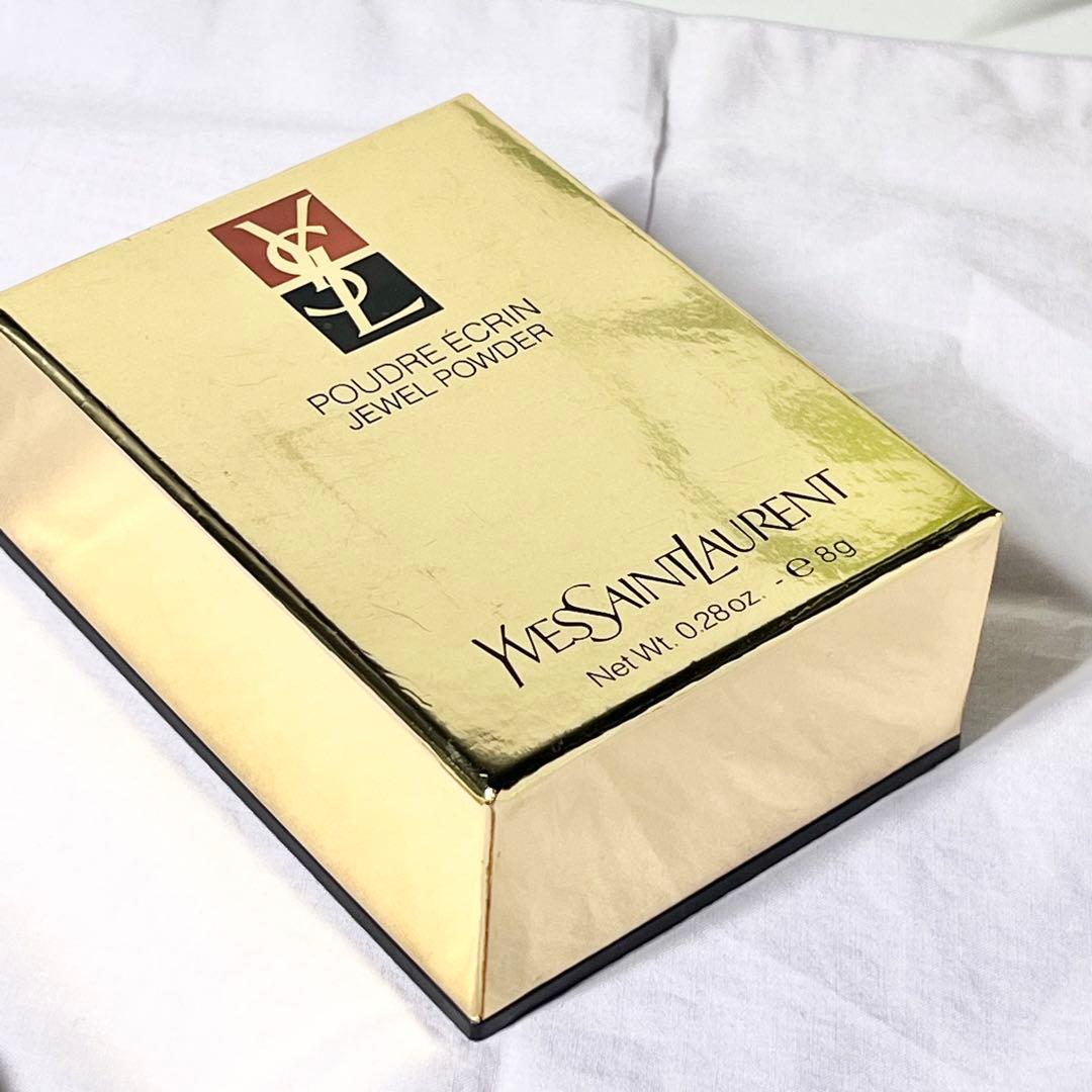 イヴ・サンローラン シルキー フィニッシュ プレストパウダー No.3