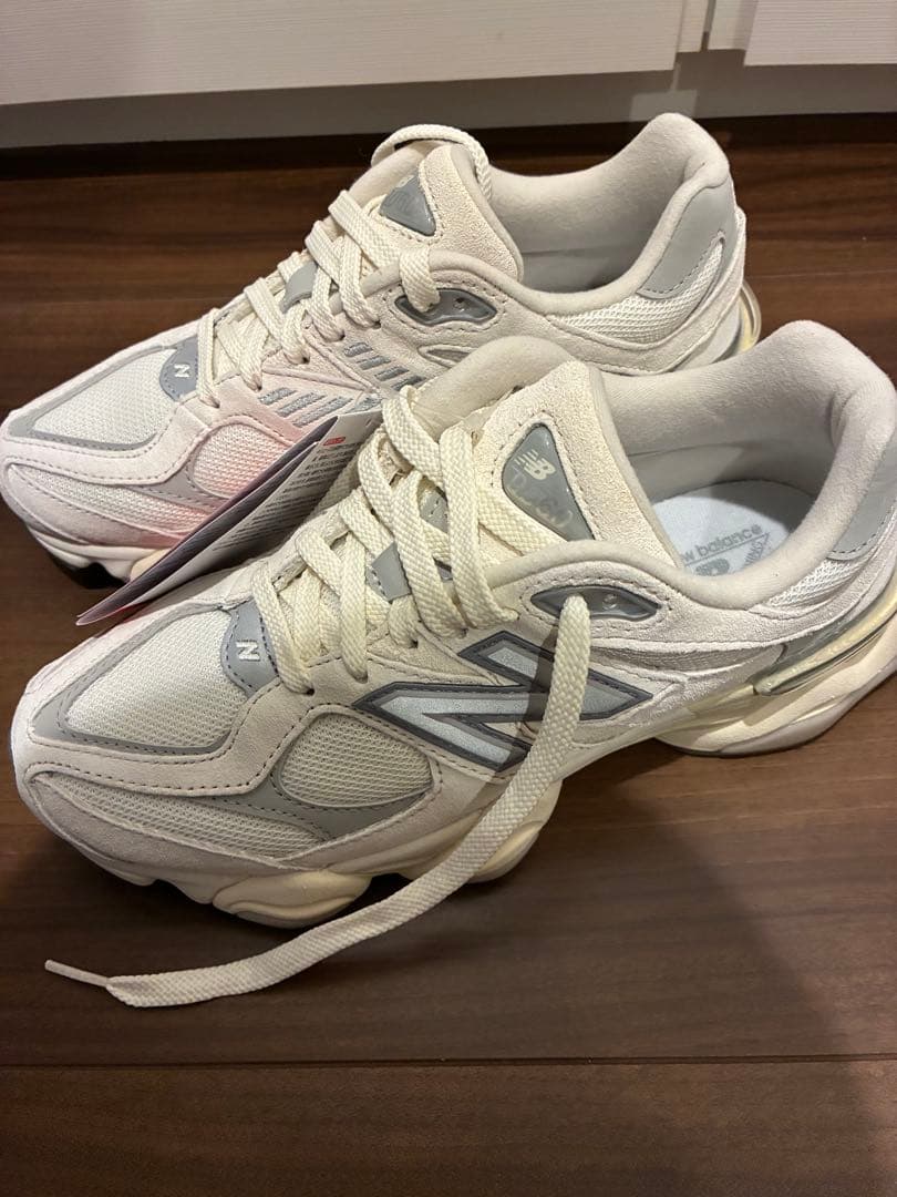 【新品】ニューバランス　9060 23cm スニーカー
