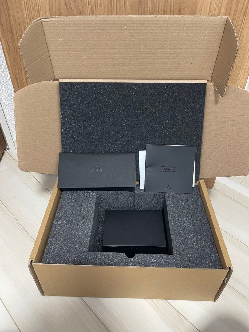 HUBLOT GEN3 スマートウォッチ　新型　新品同様　ウブロ