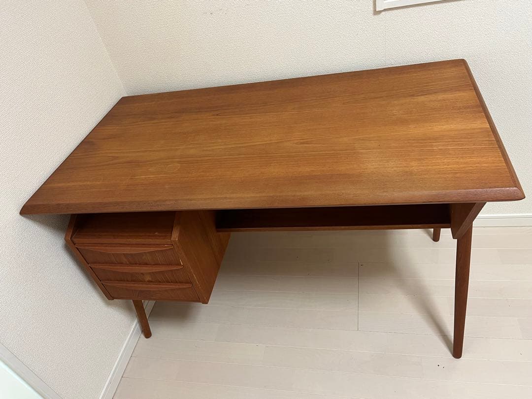 デンマーク製 アンティーク 木製デスク 3段引き出し付き