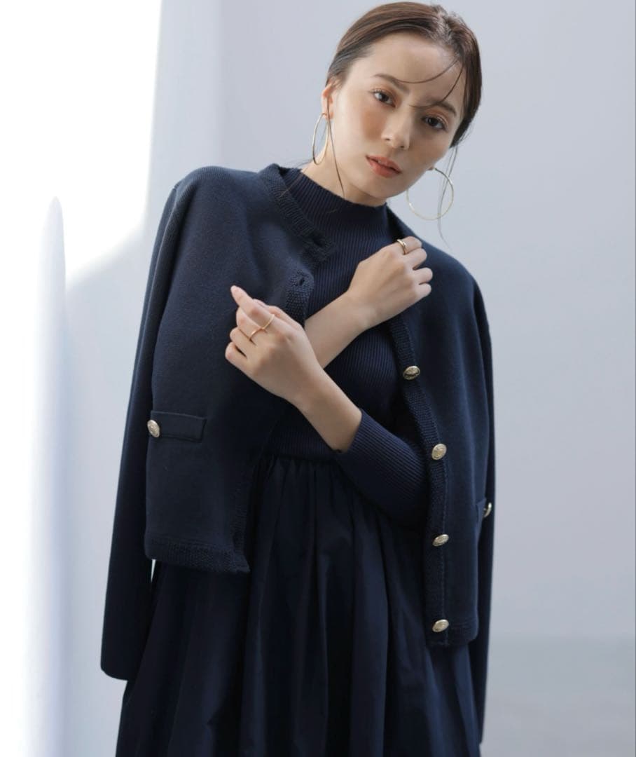 限定値下げ中）anuans オリジナルボタンノーカラーニットジャケット