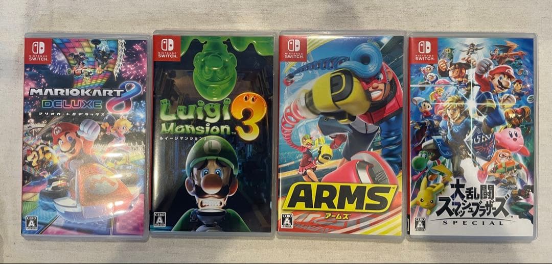 Nintendo Switch 箱無し　人気ソフト4枚付き