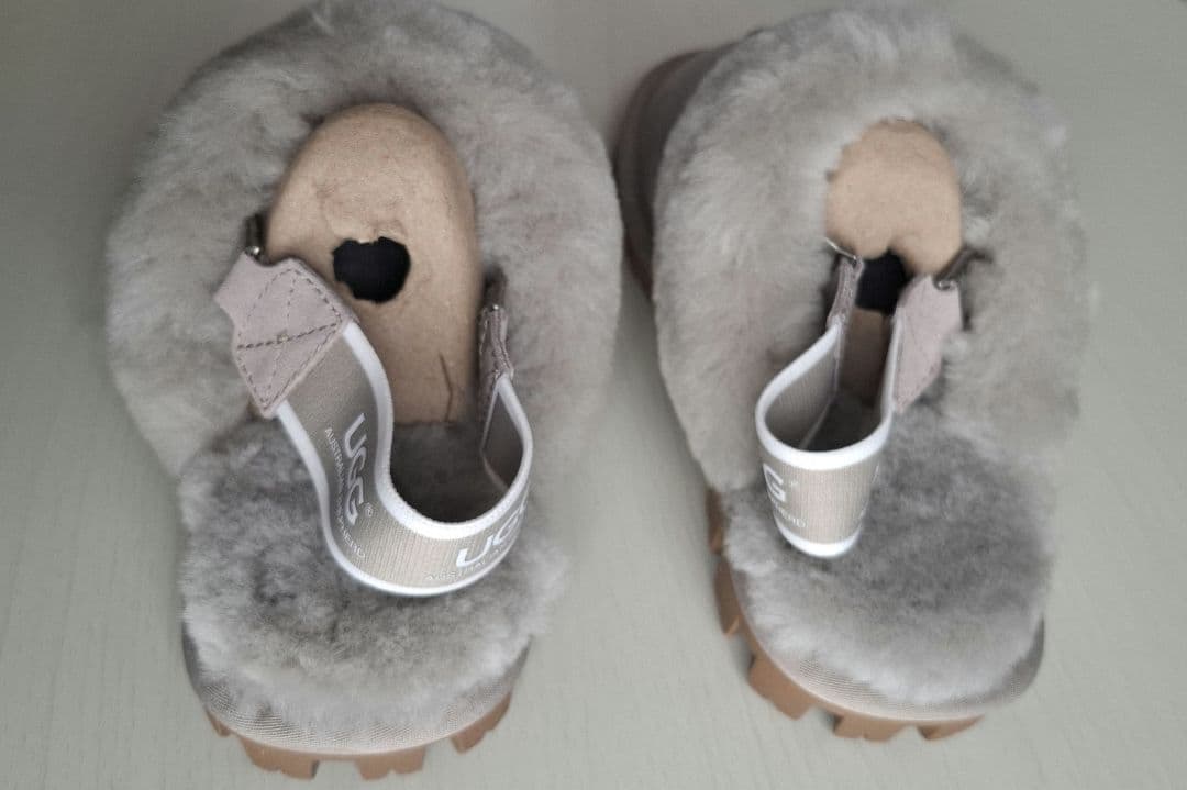 UGG AUSTRALIAN SHEPHERD ファーサンダル