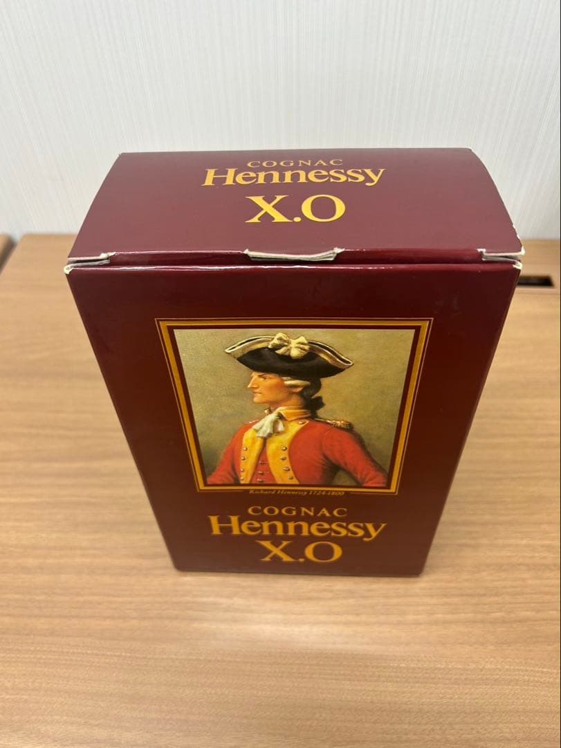 Hennessy X.O ブランデー 箱入り グリーンボトル
